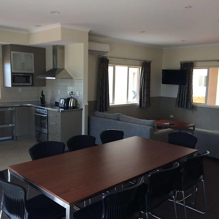 Bruce Pulman Lodge Papakura Eksteriør billede