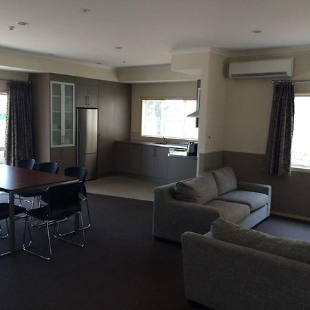 Bruce Pulman Lodge Papakura Eksteriør billede