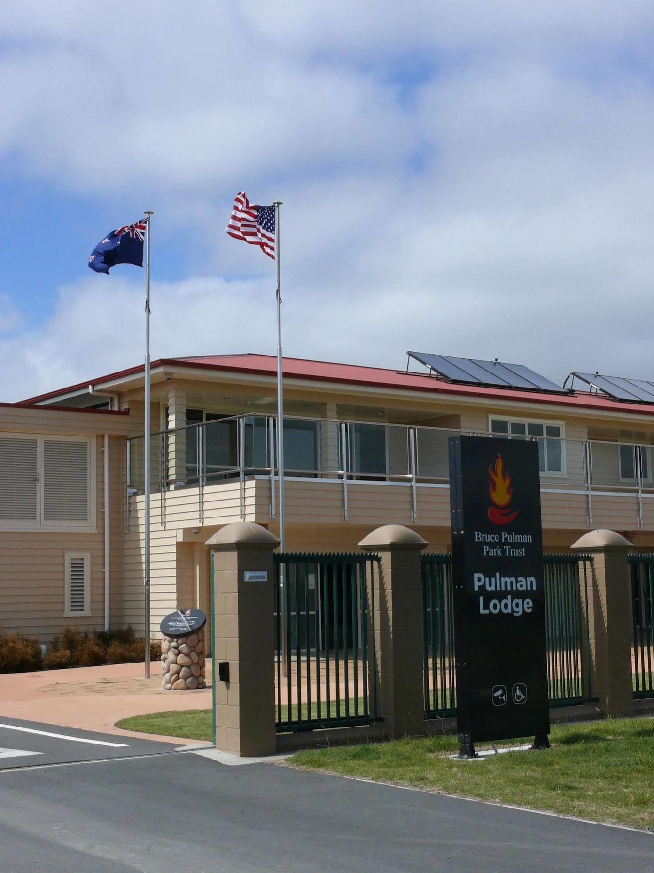 Bruce Pulman Lodge Papakura Eksteriør billede